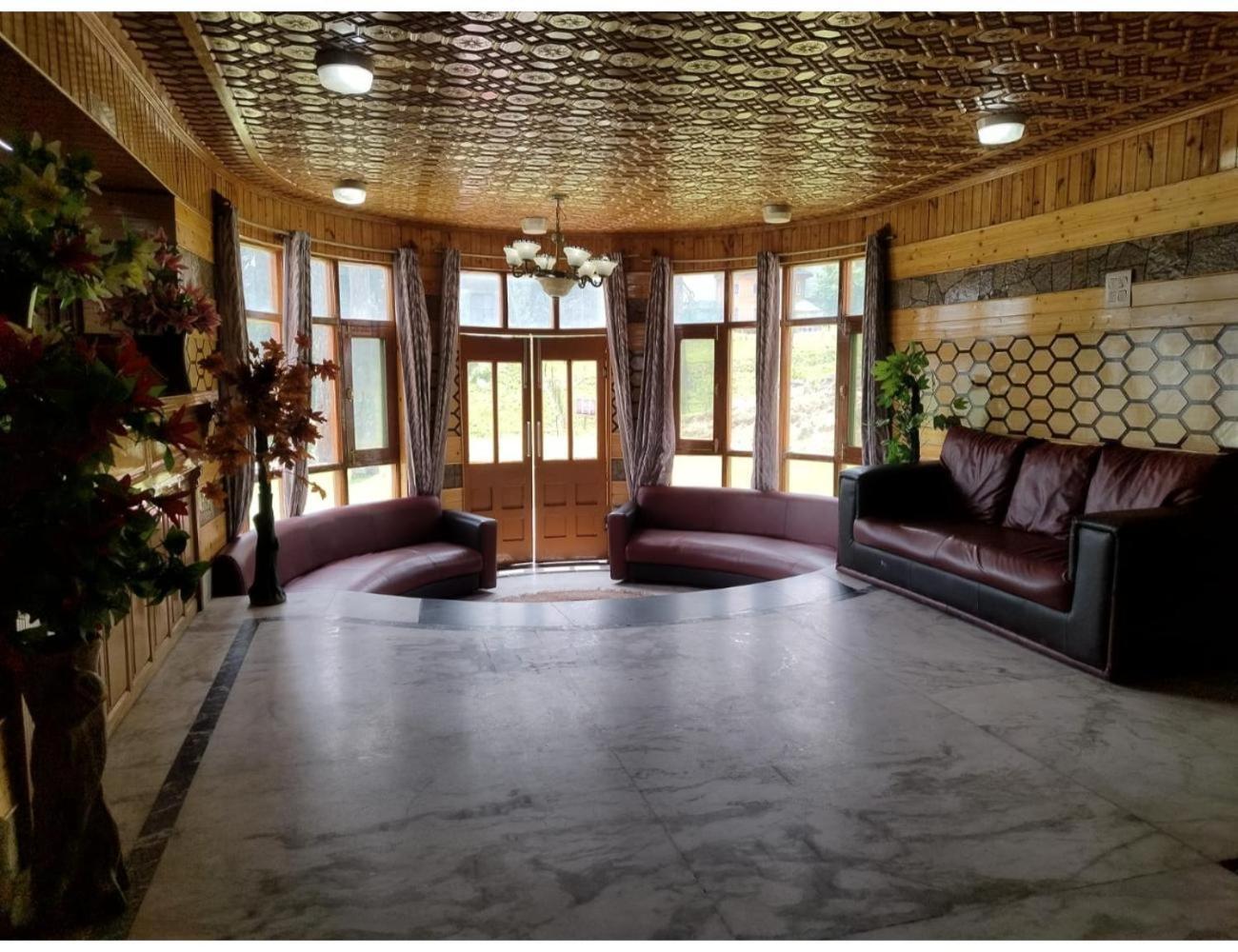 Fluorescence Hotel And Restaurant, Gulmarg Exterior foto